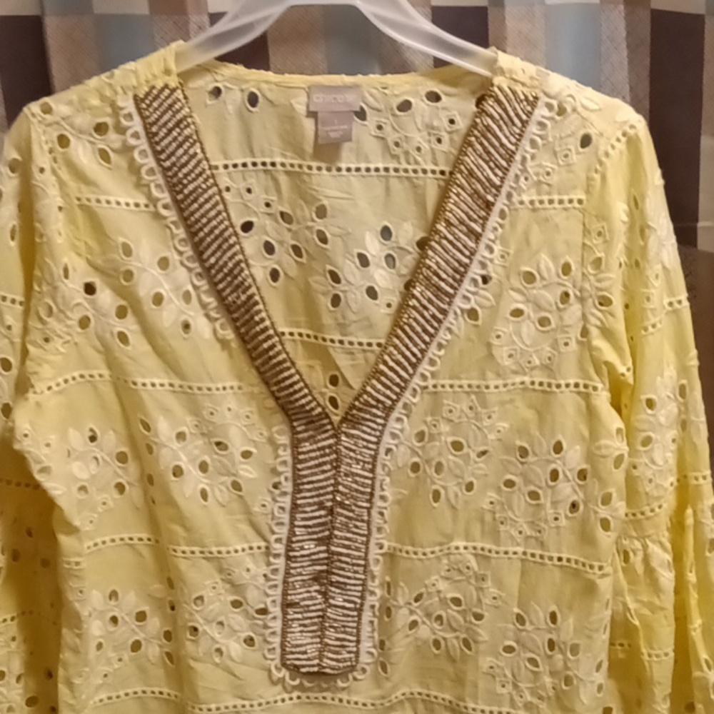 CHICO'S yellow & white v-neck beaded embroidered blouse w floral eyelets Sz 1